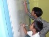 sedari-kecil-dibiasakan-menulis-di-depan-kelas