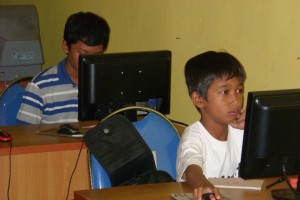 IT-CAMP-BELAJAR KOMPUTER-LKP KEMBAR
