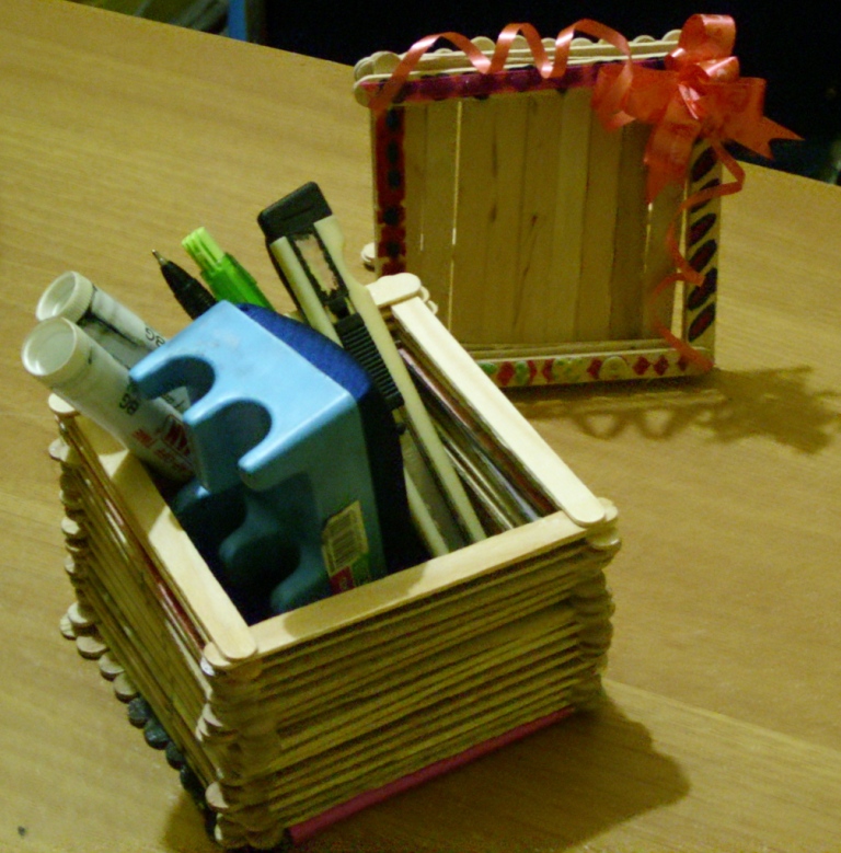 Alat Dan Bahan Membuat Kotak Tisu Dari Stik Es Krim