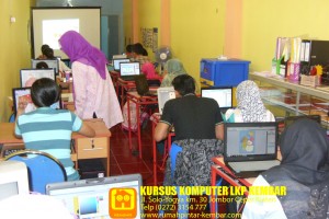 workshop IT mewarnai photoshop - LKP KEMBAR