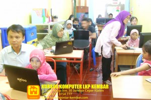 workshop mewarnai photoshop - LKP KEMBAR